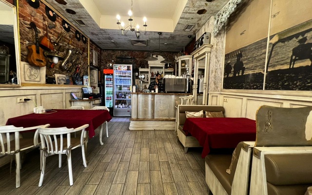 Restaurant Savane, בתי קפה