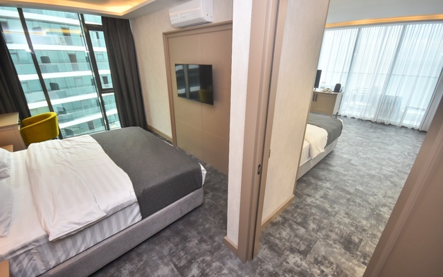 Batumi View Luxury, מלונות
