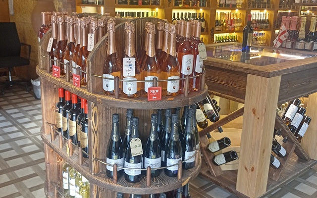 KTW Wine Shop, חנויות יין