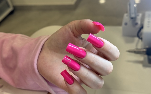 Mila Nails & Beauty, מספרות ויופי