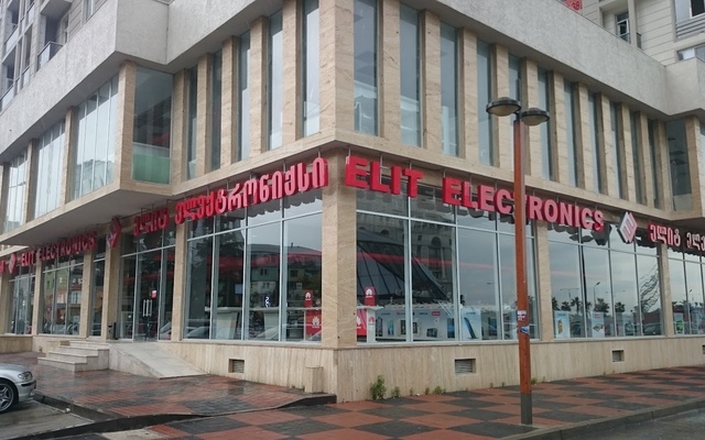 Elit Electronics, Telefonlar və SIM kartlar