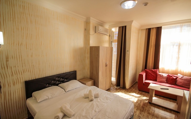 Hotel Batumi Inn, מלונות