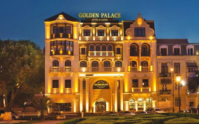 Golden Palace, בתי קזינו