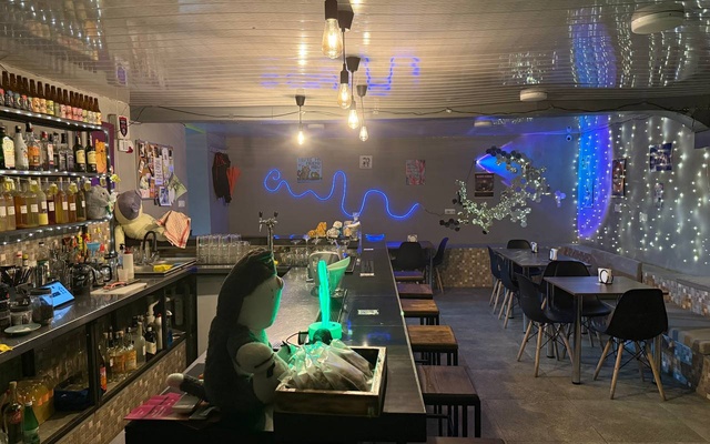 Fat Cat Bar, ברים ופאבים