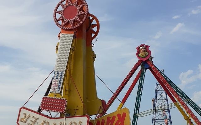 Batumi Lunapark, Ailəvi əyləncə