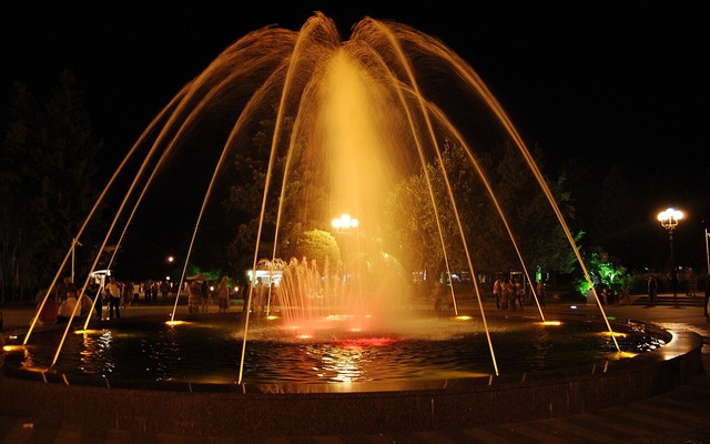 Batumi Dancing Fountains, אתרים מרכזיים