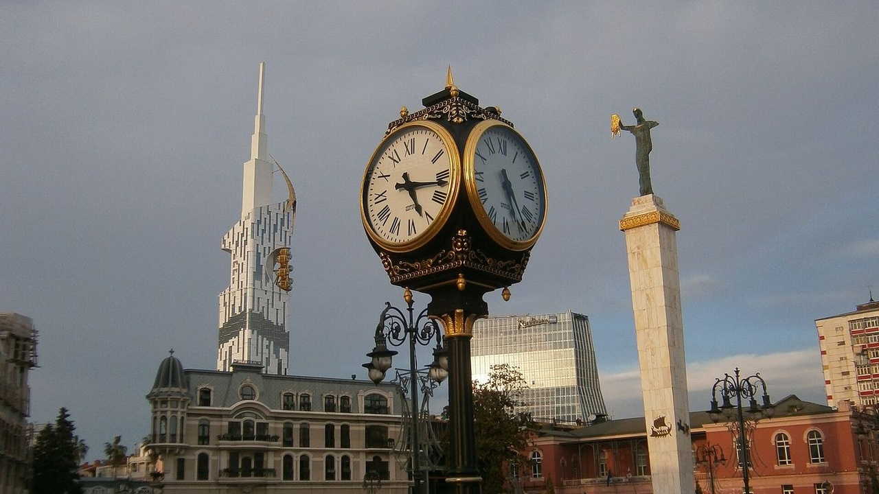 Medea Monument (Europe Square)