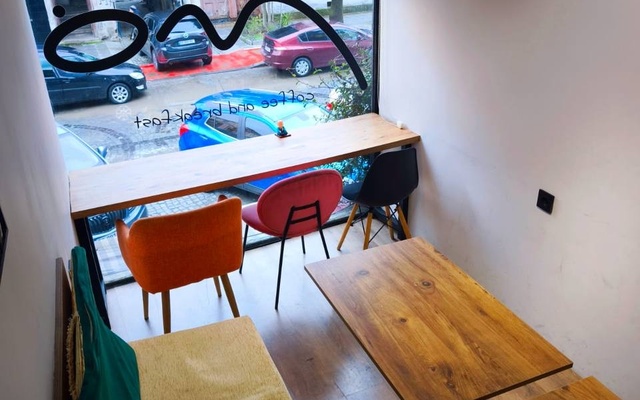 Moloko Coffee & Breakfast, בתי קפה