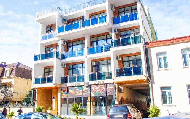 Emeg Restaurant and Hotel, מסעדות