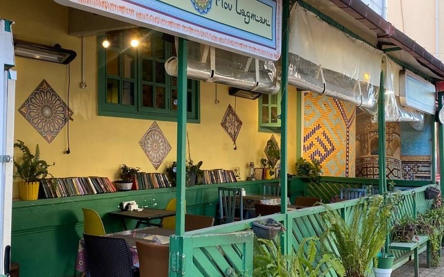 Plov Lagman Kazakh Uzbek Restaurant, מסעדות