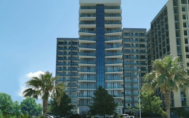 Aqua Hotel & Apartments Batumi, מלונות