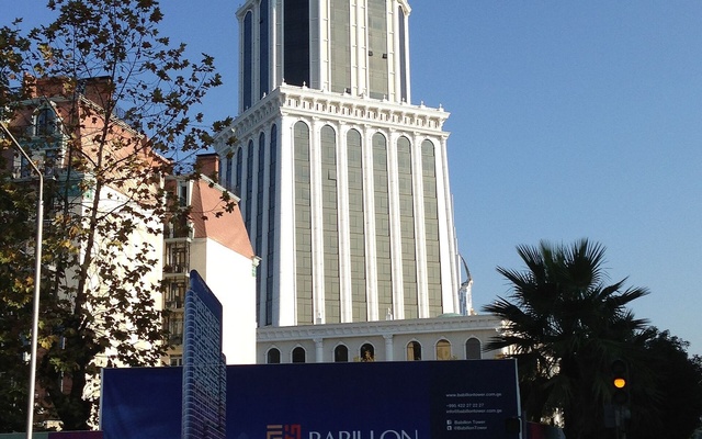 Sheraton Batumi Hotel, الفنادق