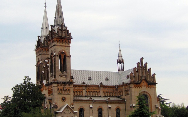 Batumi Cathedral of the Mother of God, אתרים מרכזיים