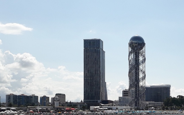 Alphabetic Tower, אתרים מרכזיים
