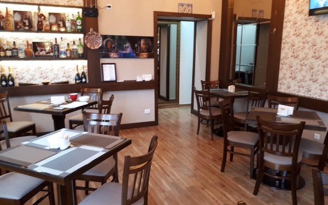 Restaurant New Classic, בתי קפה