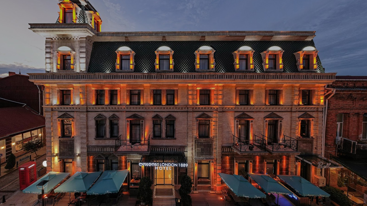 Hotel London 1889 & Casino