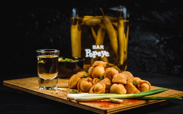 Popeye, ברים ופאבים