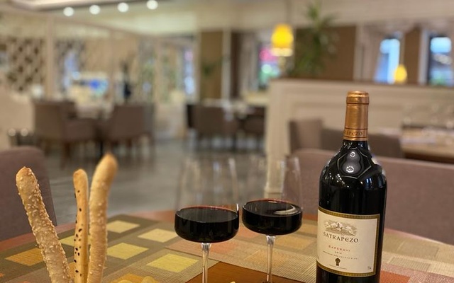 Divan Restaurant, מסעדות