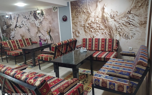 Red Line Cafe, בתי קפה